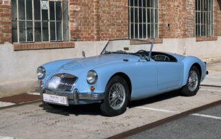 Chalupa_Fast_and_Vintage_MG-A_1500_MKI_schraeg_vorne_Fahrerseite