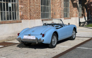 Chalupa_Fast_and_Vintage_MG-A_1500_MKI_schraeg_hinten_Beifahrerseite