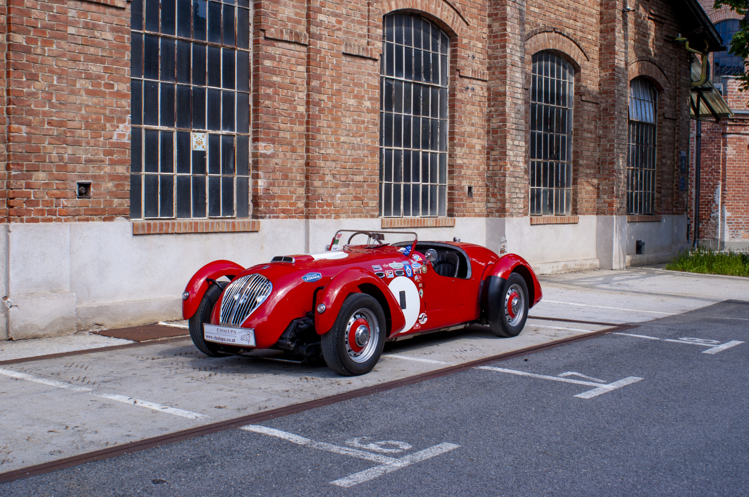 Chalupa Fast and Vintage Healey Silverstone D51